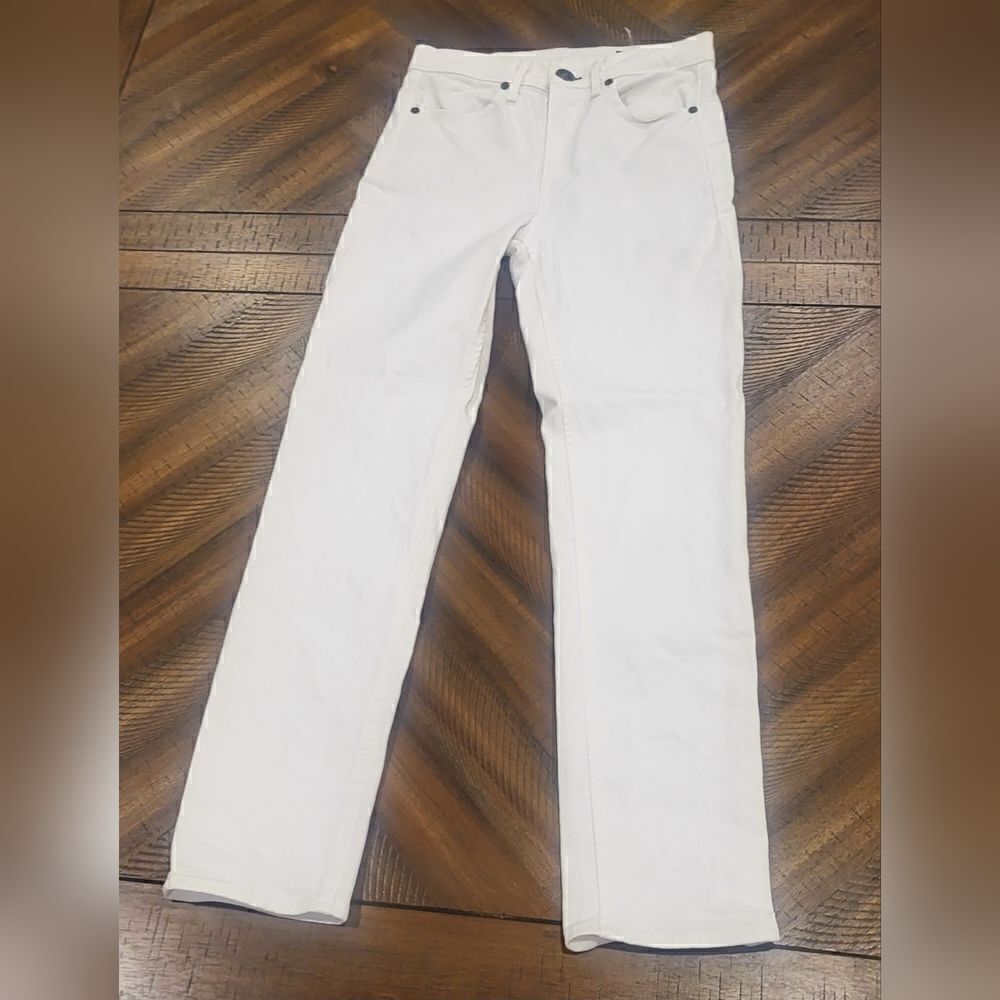 MSRP $225.00 - rag & bone white cigarette jeans size 24 NWOT